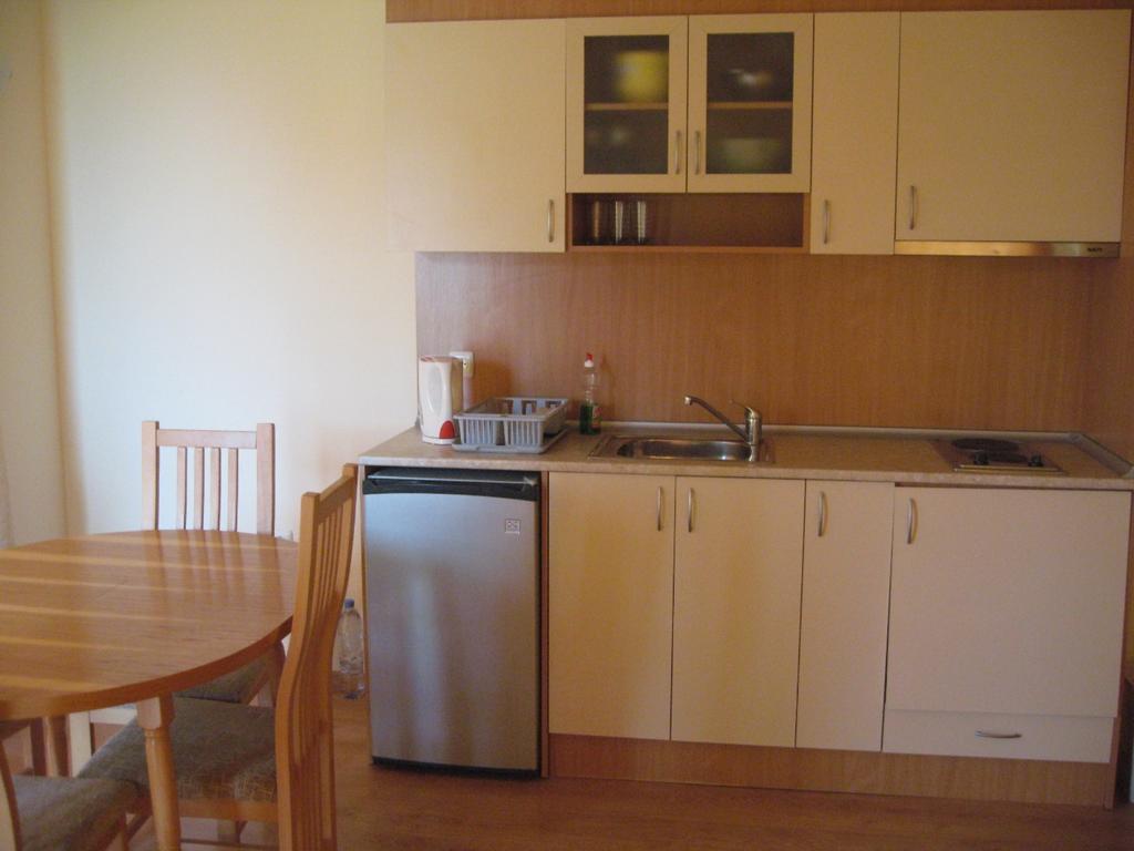 Chateau Aheloy Hotel Pomorie Habitación foto